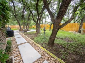 213 Oakwood DR, Georgetown TX 78628