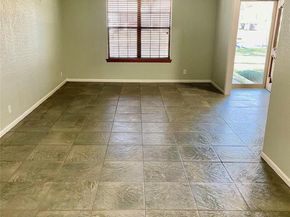 213 Oakwood DR, Georgetown TX 78628