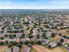 112 Winter DR, Georgetown TX 78633