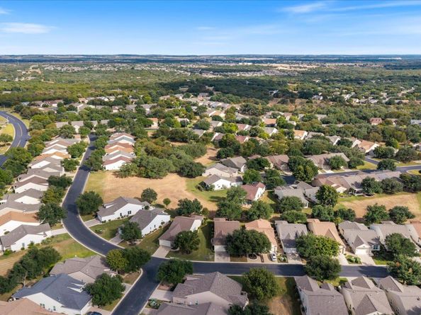 112 Winter DR, Georgetown TX 78633