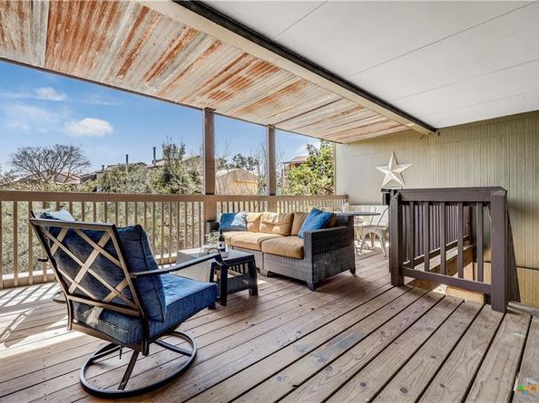 171 Comanche PT, Point Venture TX 78645