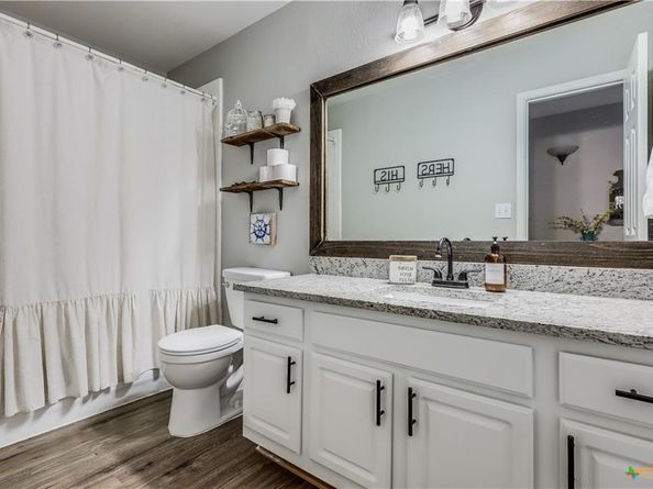 171 Comanche PT, Point Venture TX 78645