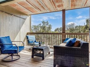 171 Comanche PT, Point Venture TX 78645