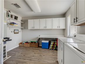 171 Comanche PT, Point Venture TX 78645