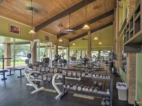 171 Comanche PT, Point Venture TX 78645