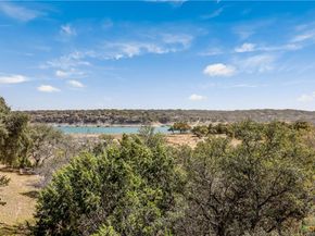 171 Comanche PT, Point Venture TX 78645