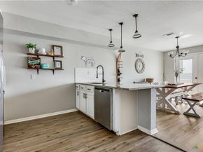 171 Comanche PT, Point Venture TX 78645