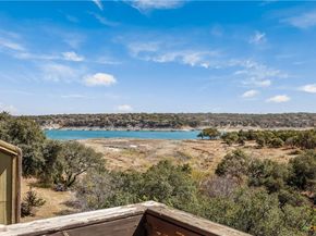 171 Comanche PT, Point Venture TX 78645