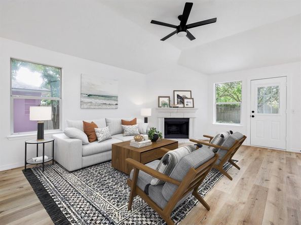 810 Honeysuckle DR, Leander TX 78641