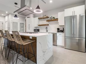 1109 W Annie ST, Austin TX 78704