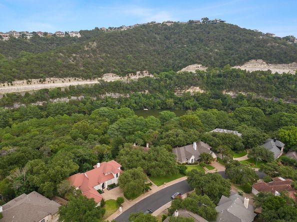 5302 N Scout Island CIR, Austin TX 78731