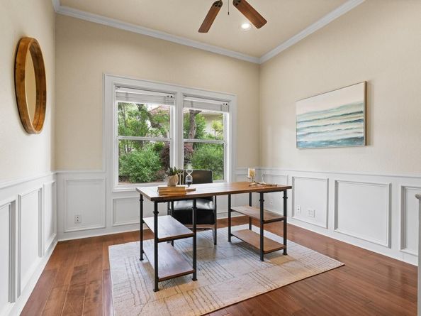 5302 N Scout Island CIR, Austin TX 78731