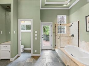 5302 N Scout Island CIR, Austin TX 78731