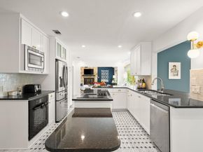 10700 Windridge DR, Austin TX 78759