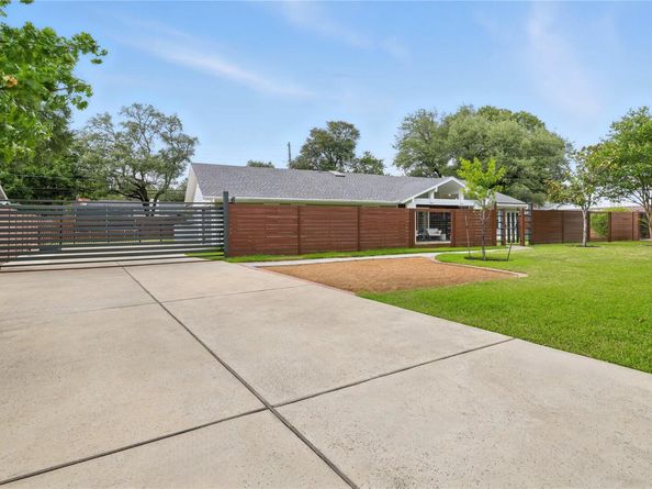 8612 Mesa Drive DR, Austin TX 78759
