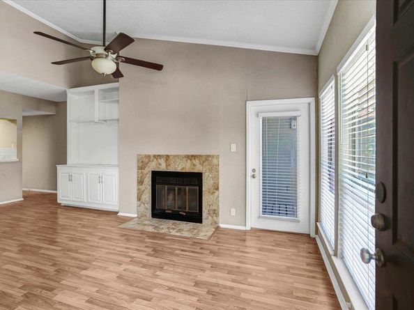 807 W 25th ST 307, Austin TX 78705