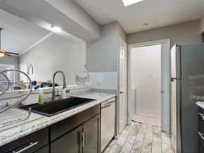 807 W 25th ST 307, Austin TX 78705