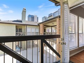 807 W 25th ST 307, Austin TX 78705