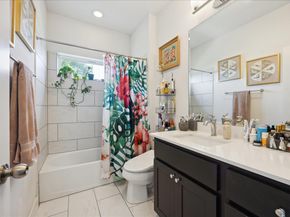 5006 Baker ST B, Austin TX 78721