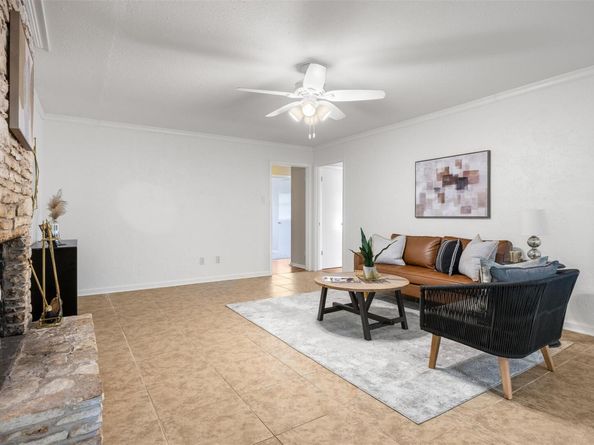 9504 Flintrock CIR, Austin TX 78737