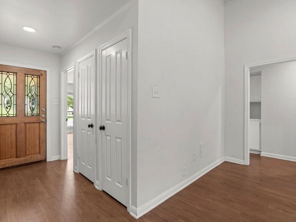 10408 Firethorn LN, Austin TX 78750
