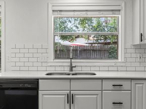 10408 Firethorn LN, Austin TX 78750