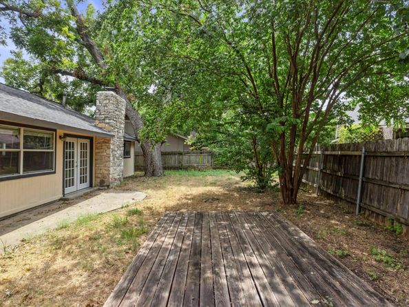10408 Firethorn LN, Austin TX 78750