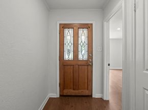 10408 Firethorn LN, Austin TX 78750