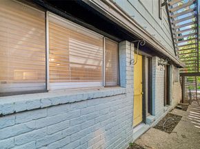 2413 Leon ST 104, Austin TX 78705