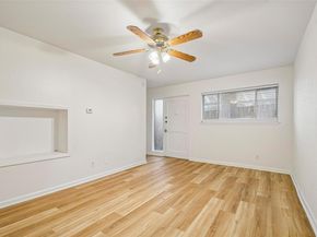 2413 Leon ST 104, Austin TX 78705
