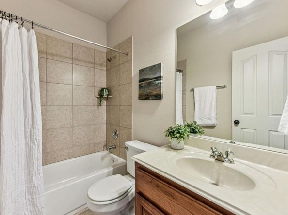 2509 Rusty SPUR, Leander TX 78641