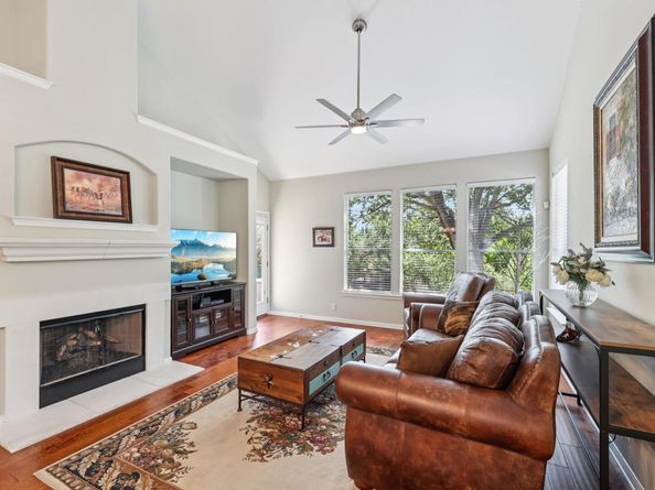 7901 Southwest PKWY 21, Austin TX 78735