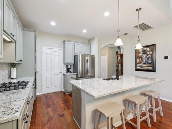 7901 Southwest PKWY 21, Austin TX 78735