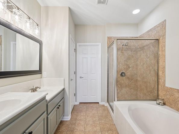 7901 Southwest PKWY 21, Austin TX 78735