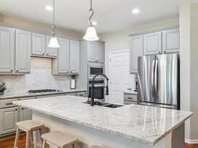 7901 Southwest PKWY 21, Austin TX 78735