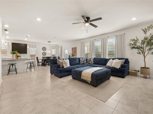 417 Los Cobos LN, Georgetown TX 78626