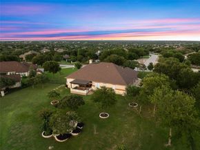 701 W Majestic Oak LN, Georgetown TX 78633
