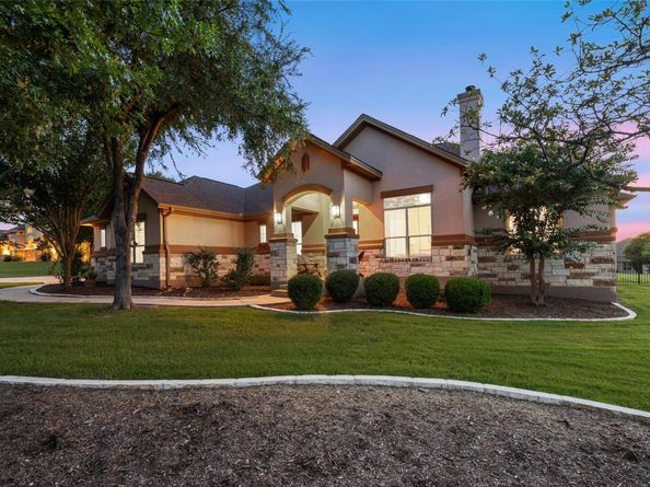 701 W Majestic Oak LN, Georgetown TX 78633