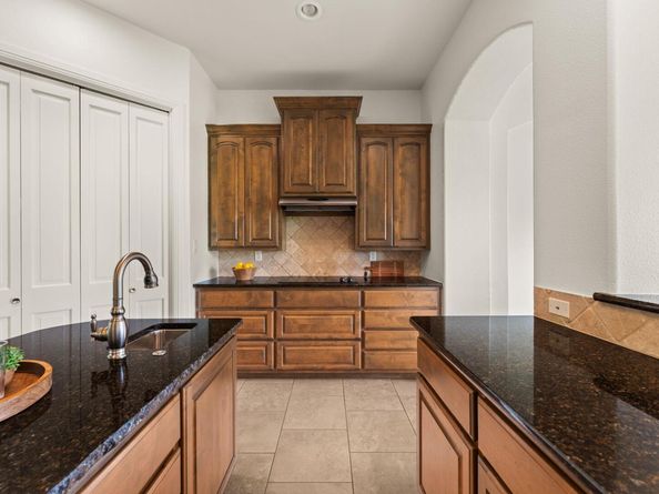 15 Borello DR, Austin TX 78738