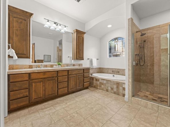 15 Borello DR, Austin TX 78738