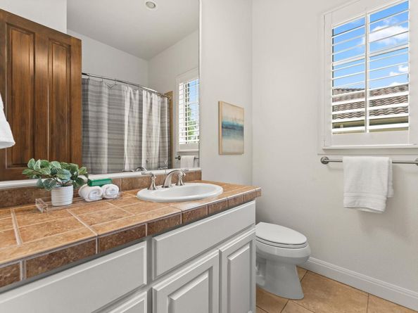 15 Borello DR, Austin TX 78738