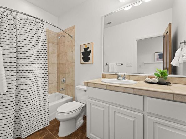 15 Borello DR, Austin TX 78738