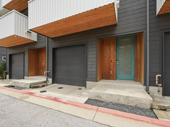 814 N. Bluff DR 93, Austin TX 78745