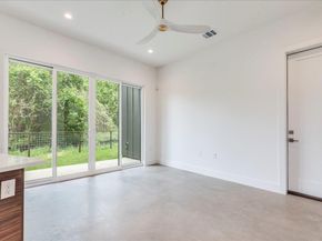 1713 E M Franklin Ave 2, Austin TX 78721