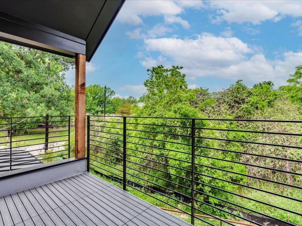 1713 E M Franklin Ave 2, Austin TX 78721