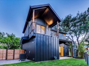 1713 E M Franklin Ave 2, Austin TX 78721