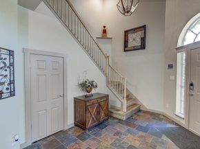 7712 Earp WAY, Austin TX 78729