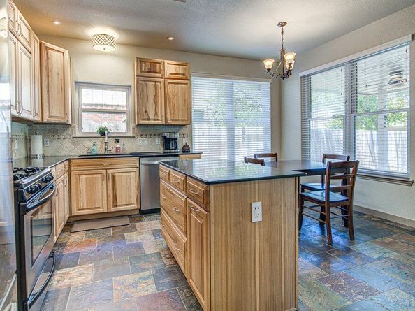 7712 Earp WAY, Austin TX 78729