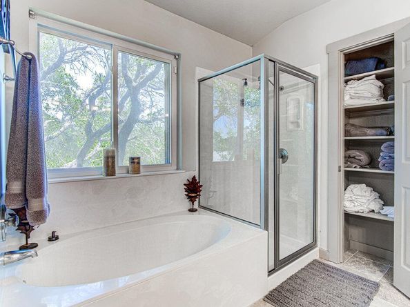 7712 Earp WAY, Austin TX 78729