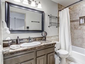 7712 Earp WAY, Austin TX 78729